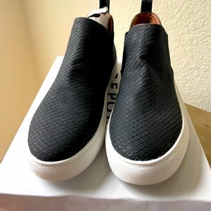 Report black booties